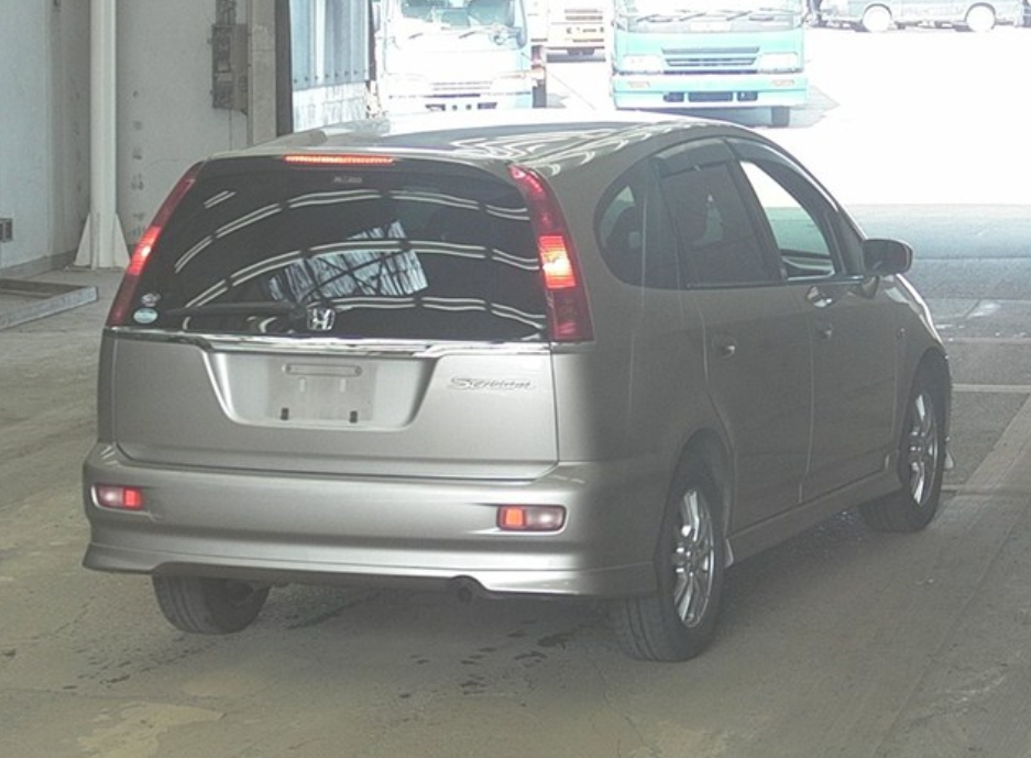 Миниатюра: HONDA STREAM RN1