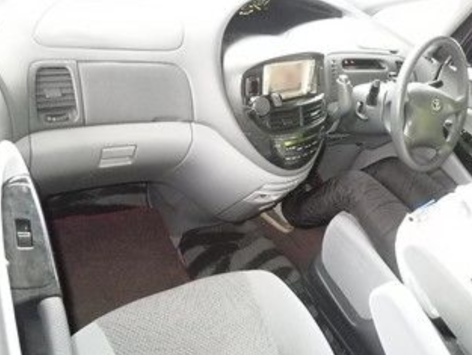 Миниатюра: TOYOTA ESTIMA MCR30W