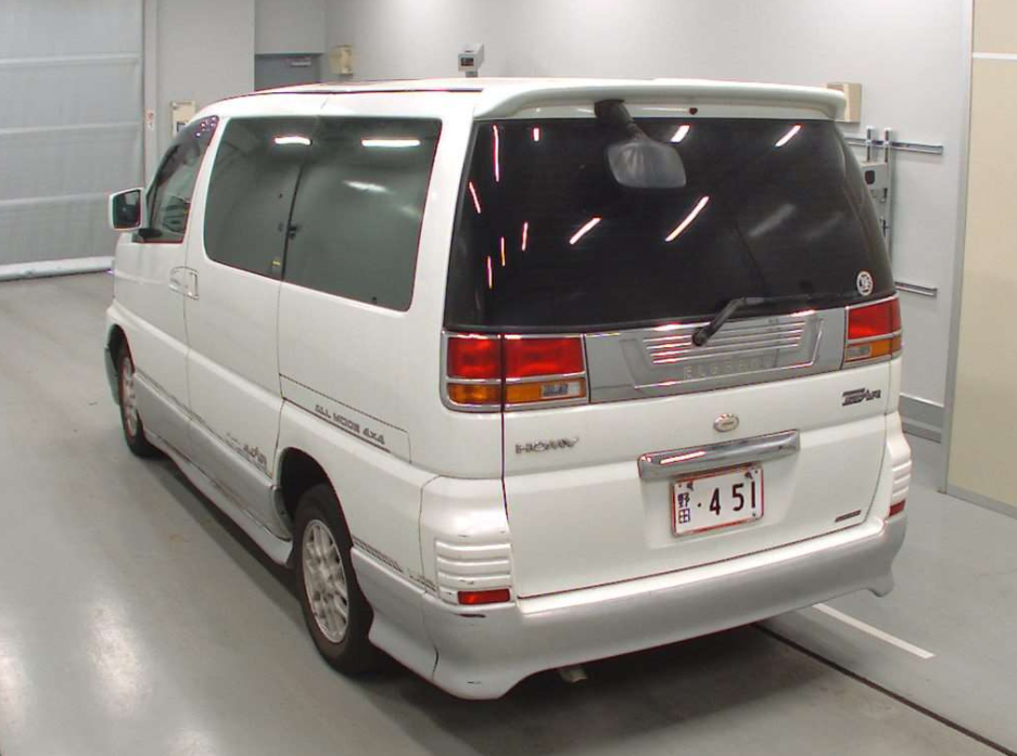 Миниатюра: NISSAN ELGRAND ALWE50