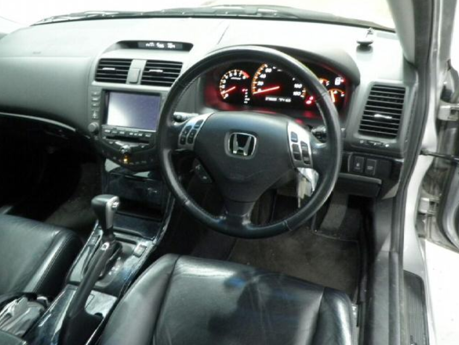 Миниатюра: HONDA ACCORD CL9
