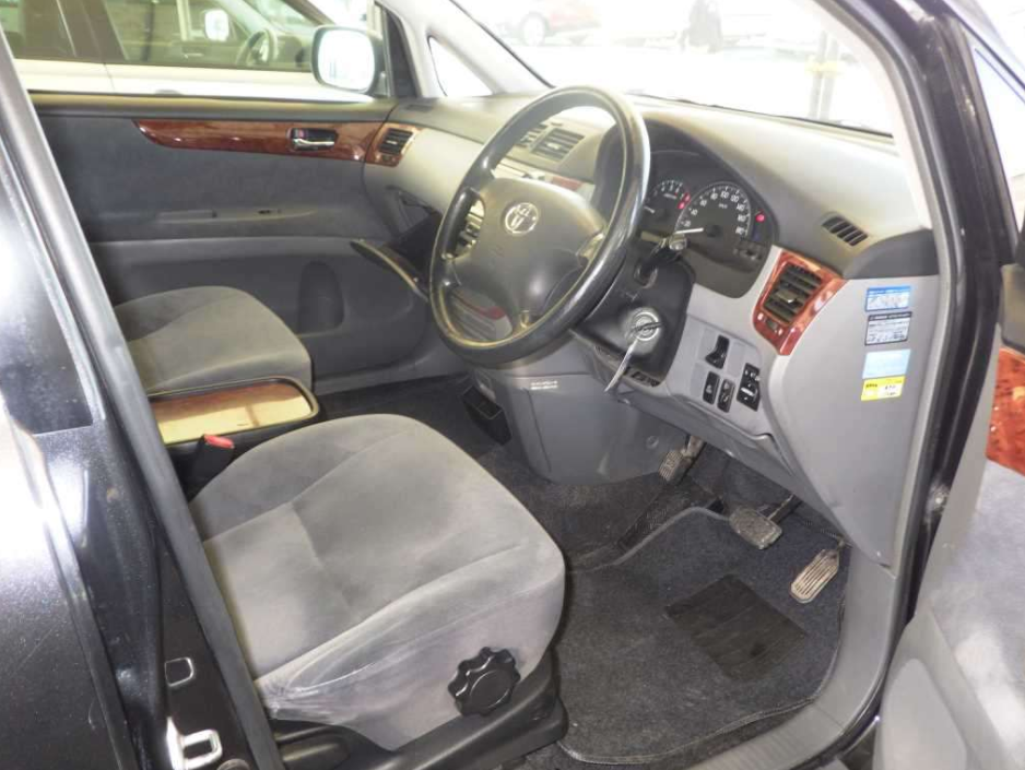 Миниатюра: TOYOTA IPSUM ACM21W