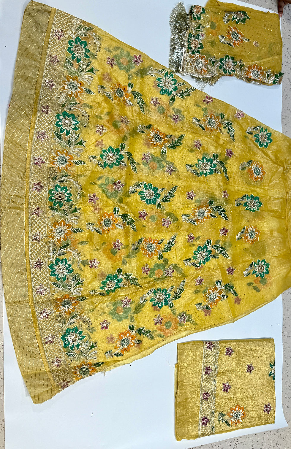 Pastel Yellow Poshak