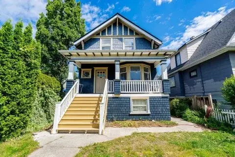 1329-east-12th-avenue-vancouver-R3140055-1-p480.webp