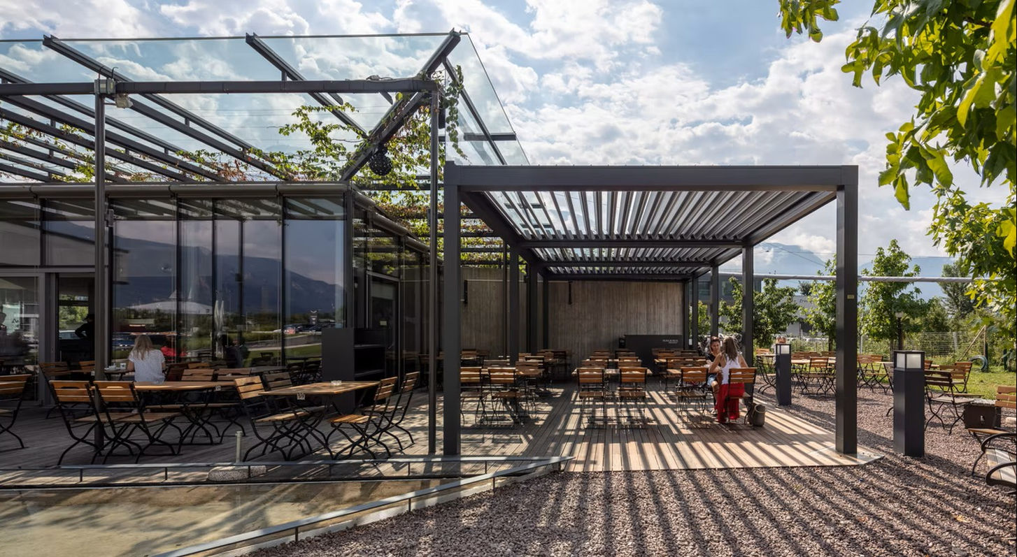 Pergola im Bistro Bivak