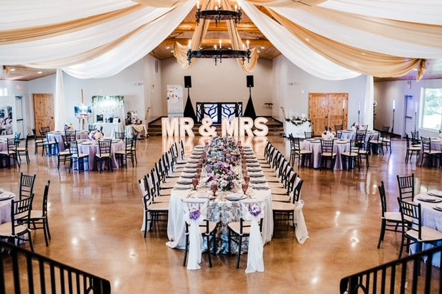 Wedding venue in Spartanburg, Wedding venue in Greenville, Wedding venue in the upstate of SC, all inclusive wedding venue, barn wedding venue, luxury barn venue, outdoor wedding in Spartanburg, Wedding venue near me, indoor wedding reception setup