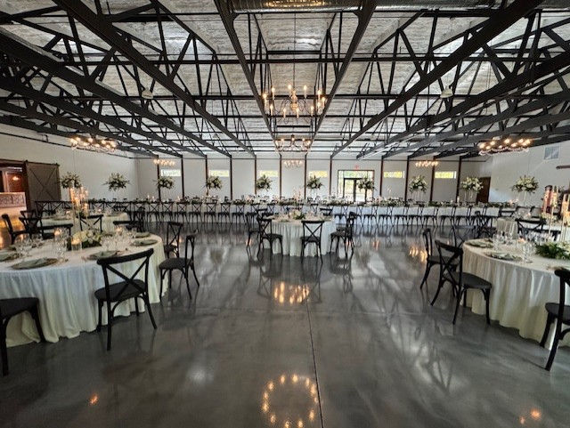 Wedding venue in Spartanburg, Wedding venue in Greenville, Wedding venue in the upstate of SC, all inclusive wedding venue, barn wedding venue, luxury barn venue, outdoor wedding in Spartanburg, Wedding venue near me, inside wedding venue with reception setup