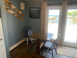 Port Dinette