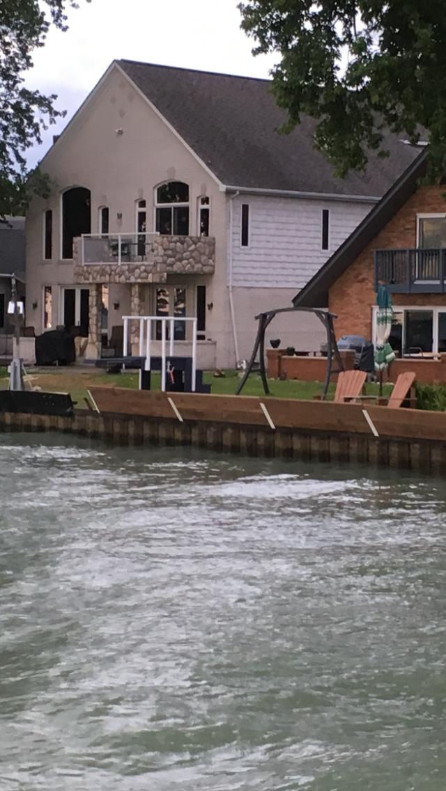 SPLASH GUARD