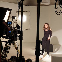 rushes camera light studio