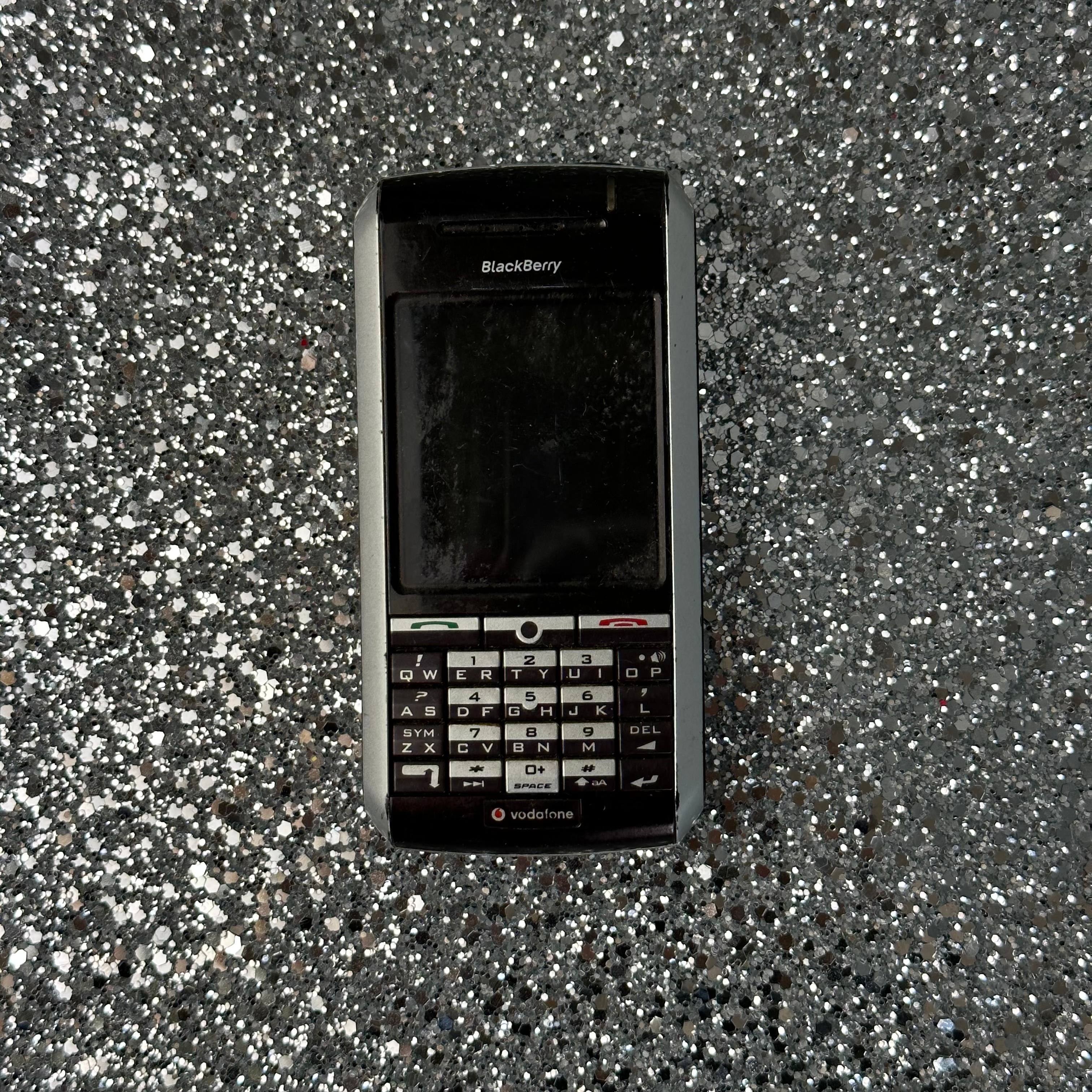 BLACKBERRY PEARL 8100 Mobile Phone