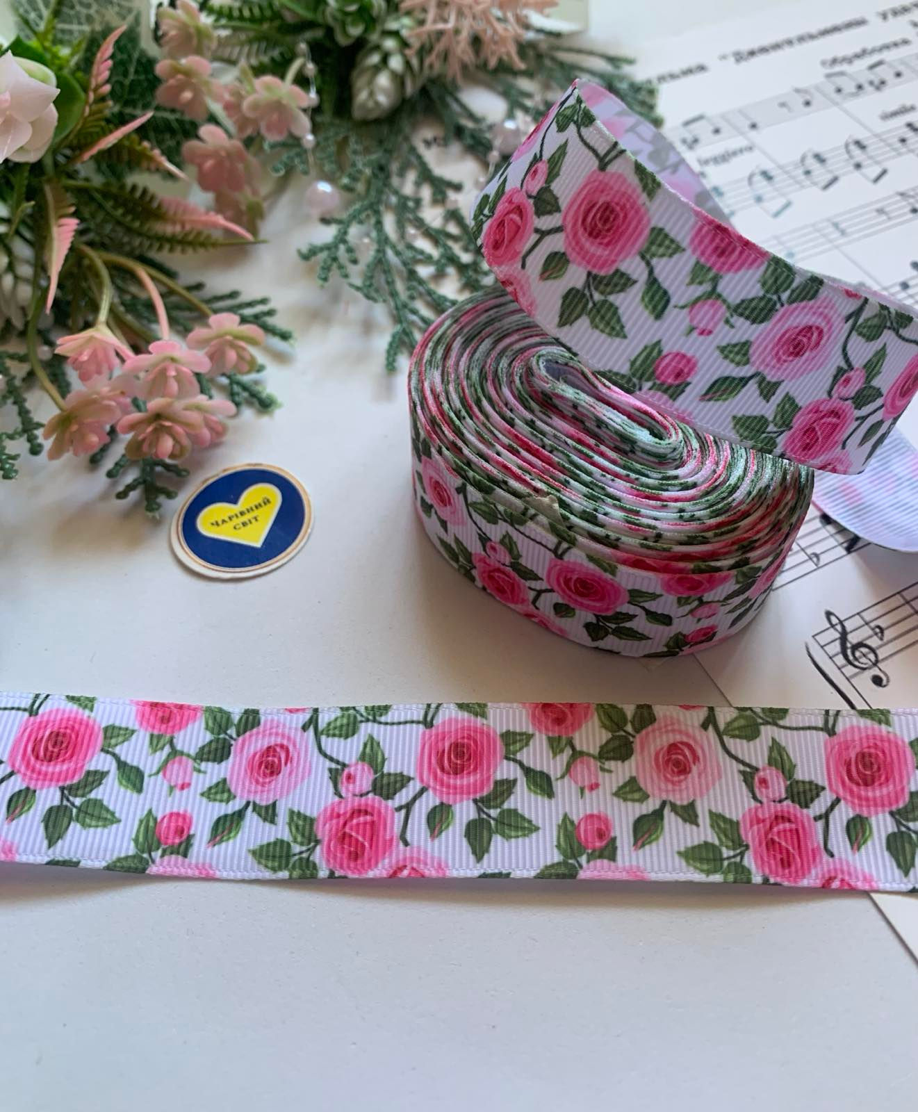 Стрічка репс 2.5см з малюнком рожева  троянда, ціна за 91см 