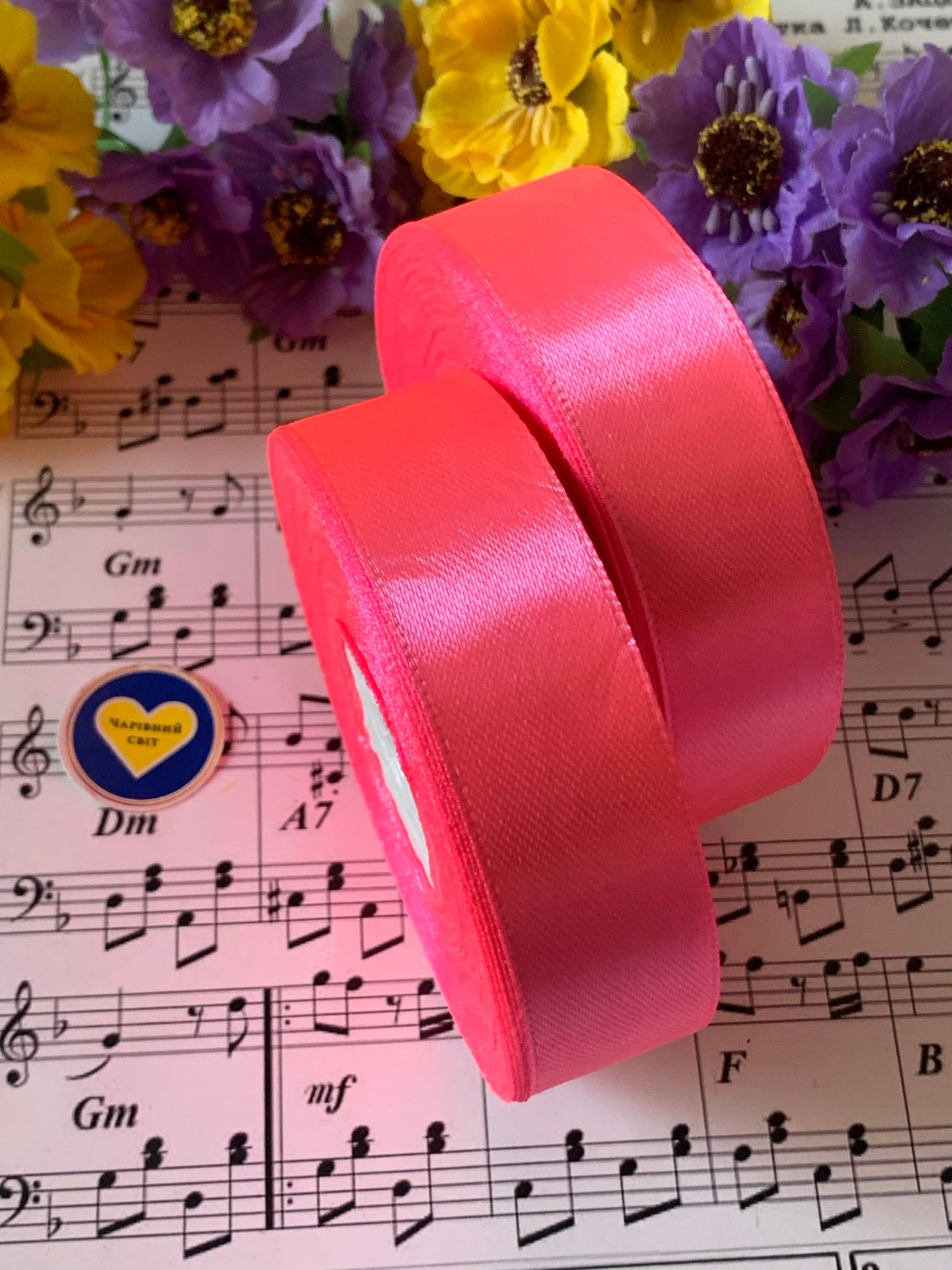 Стрічка 2.5см атласна колір яскраво-рожевий 