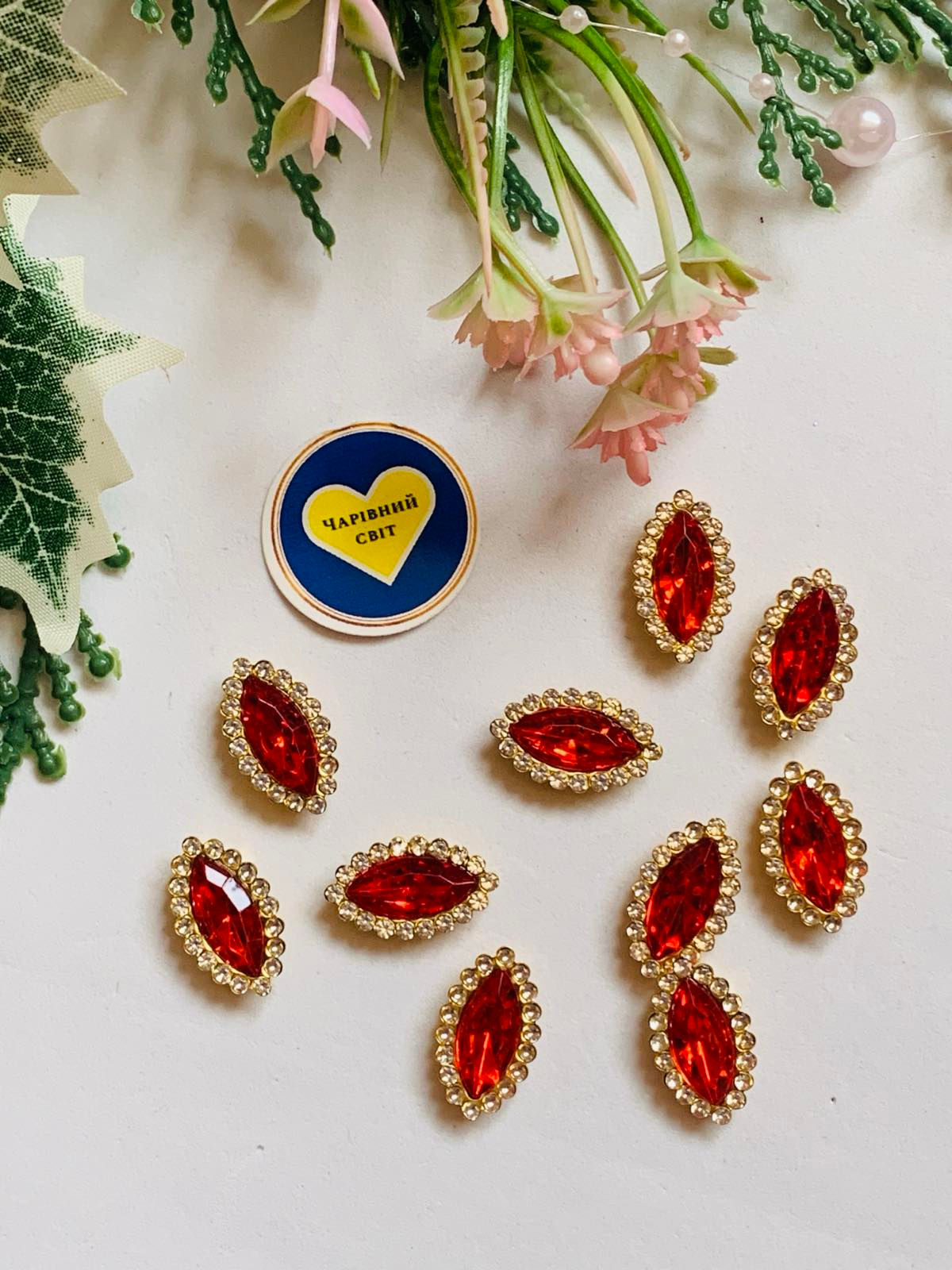Набір 10шт розмір 2-1.2см Стразовий декор Лодочка  червоний колір 