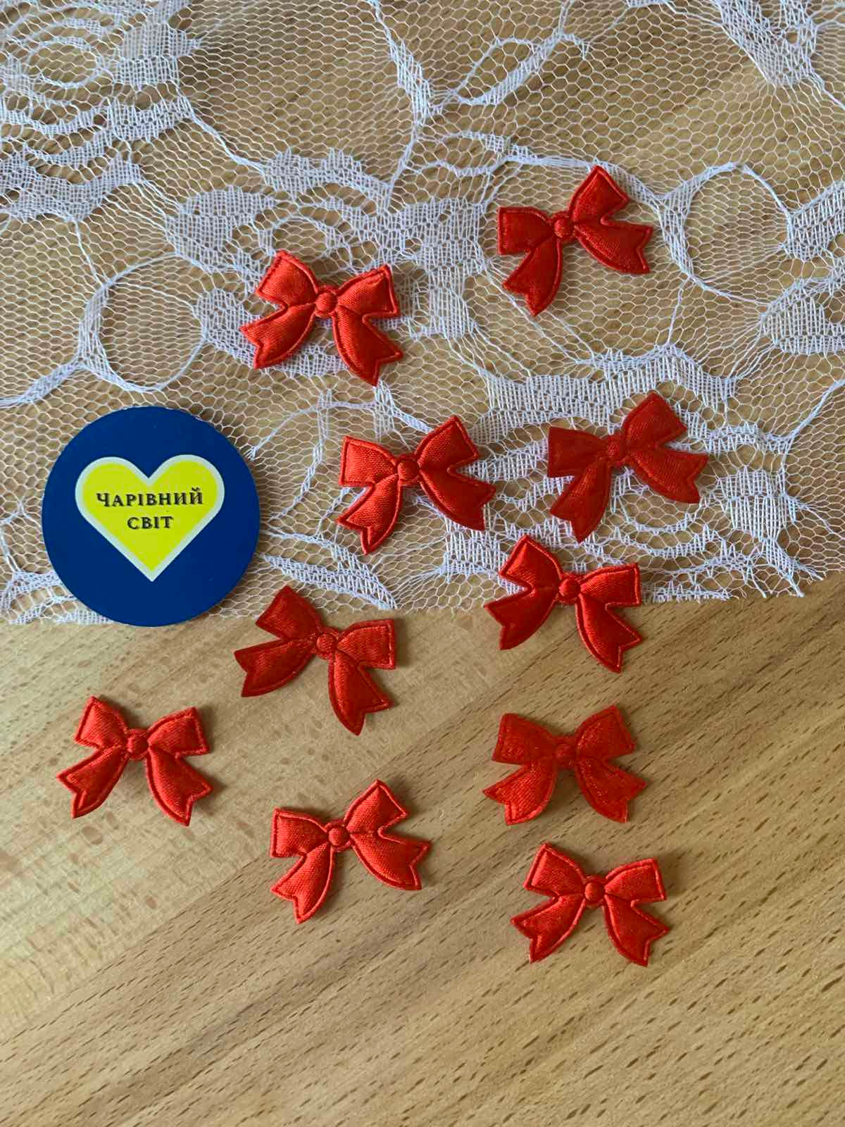 Бантік Колір червоний, розмір 3-2см, к