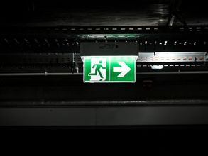 How to Properly Induct Contractors and Visitors Into Your Workplace