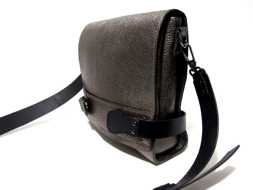 Thumbnail: Lena leather  cross body bag