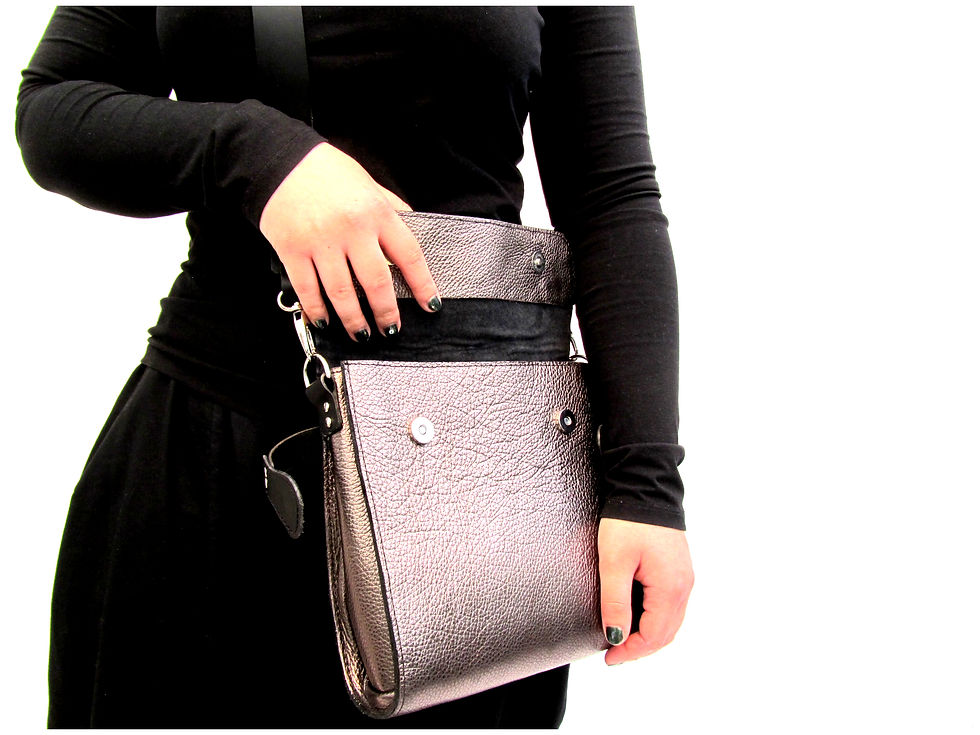Thumbnail: Zsofia leather cross body bag