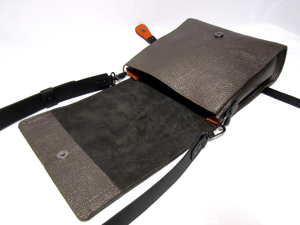 Thumbnail: Lena leather  cross body bag