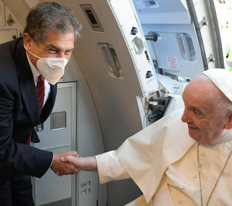 ყაზახეთში პაპთან შეხვედრა მშვიდობის ნიშანია - არქიეპისკოპოსი პეტა