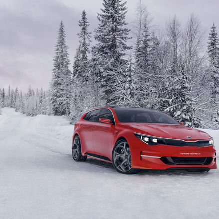 KIA "acelera" con nuevas tecnologías 