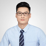 Markus Lu Headshot_edited.jpg