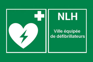 Nanteuil - le - Haudouin, Ville équipée de défibrillateurs communaux. 