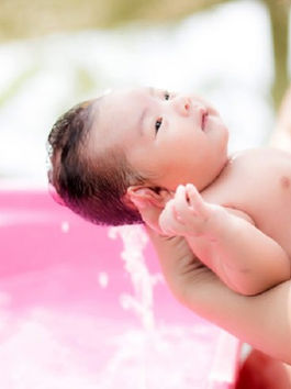 Cách tắm cho trẻ sơ sinh