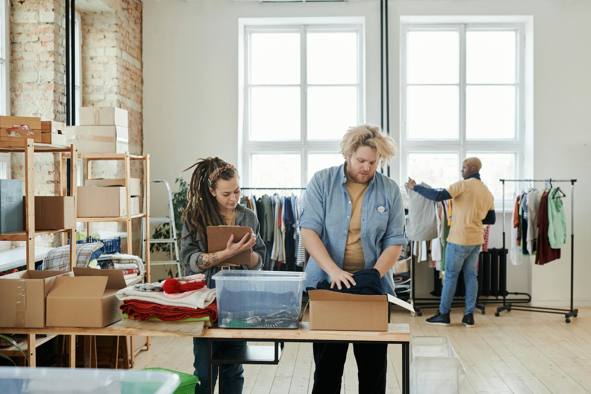 Comment devenir revendeur vintage 2026 : le guide chiffré