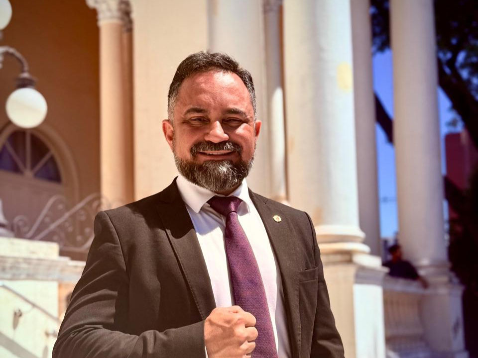 Olimpio Araujo Junior apresenta propostas para fortalecer políticas de adoção em Curitiba