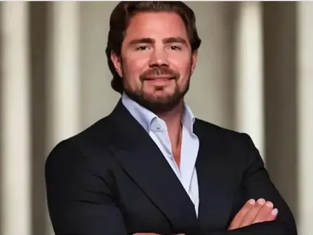 Nova delação de Daniel Vorcaro afasta irregularidades sobre Flávio Bolsonaro e avança sobre o governo, aponta análise
