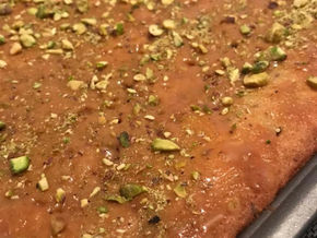 Pistachio and Salted Butterscotch Tray bake