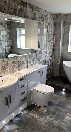 61885725_397960234263582_698945929737351