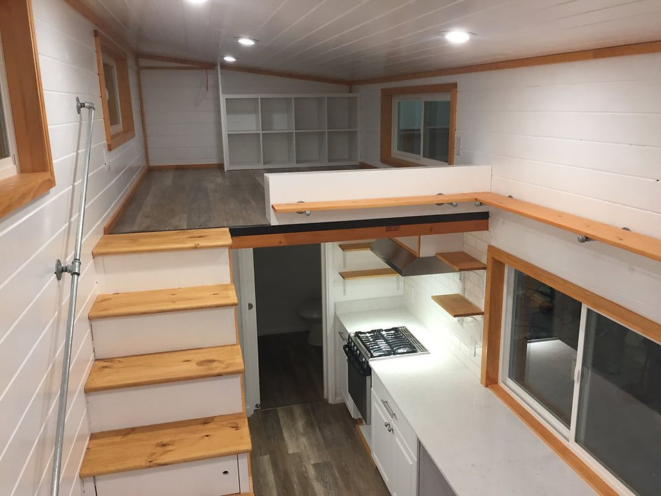 tiny-house-colorful+trailer+house+Tiny+House_Veldkamp+container+dining+gazebo+Strapped+deh