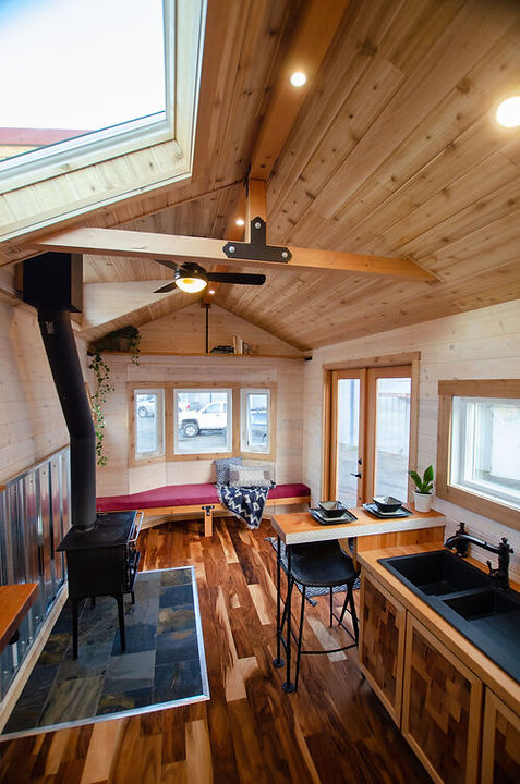 tiny-house-colorful+trailer+house+Tiny+House_Veldkamp+container+dining+gazebo+Strapped+deh