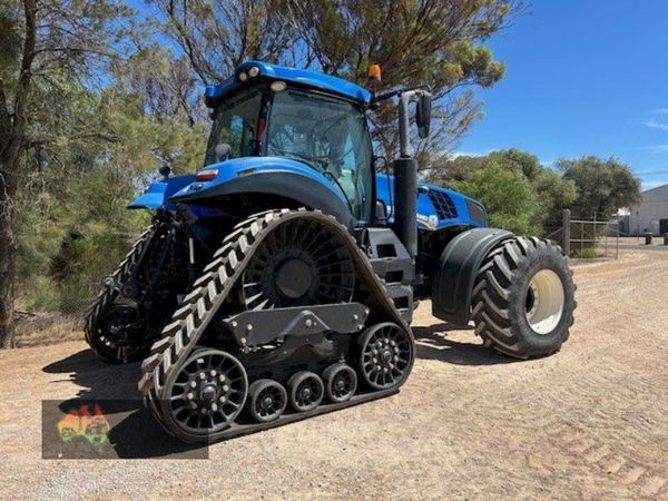 2015 New Holland T8.435 Track Tractor – 435 Max HP