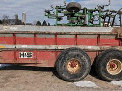 🚜 H&S 420 BUSHEL MANURE SPREADER – FOR SALE