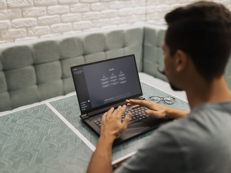 Aprimorando seu Inglês com o ChatGPT: Guia Prático com The House!