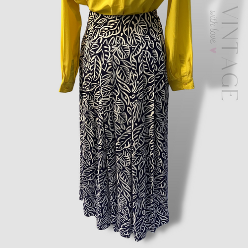 Woolworths Navy Blue Maxi Flowy Skirt Size 6 Vintage with Love