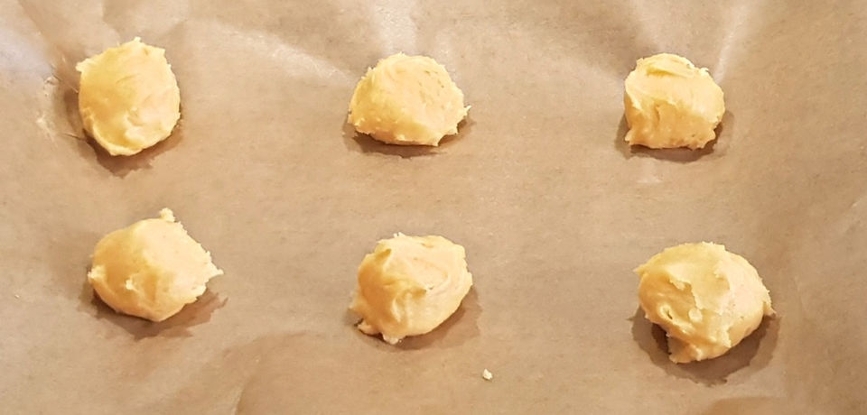 Choux jambon fromage