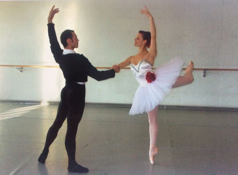 Felicity Hader as Kitri with partner Sabir Utabaev.JPG