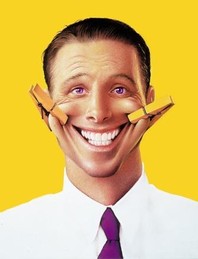 Sonrisa fingida