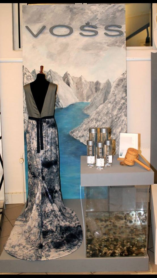 Brand ID - VOSS The Stand
