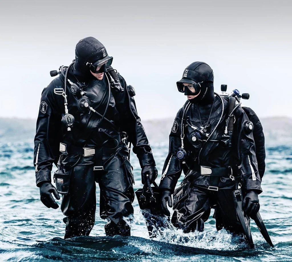 Become a PADI Pro Night
