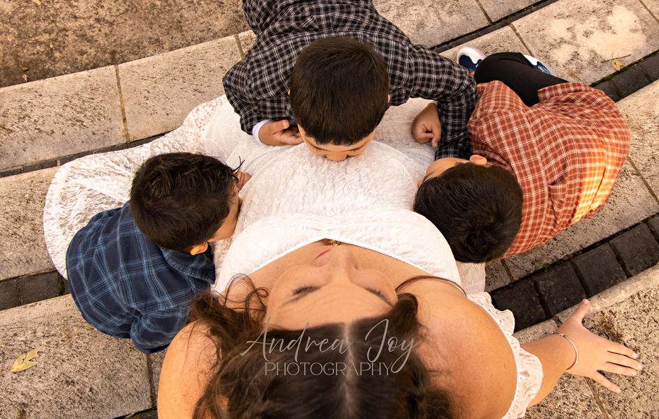 Maternity photos at Mandurah park during golden hour