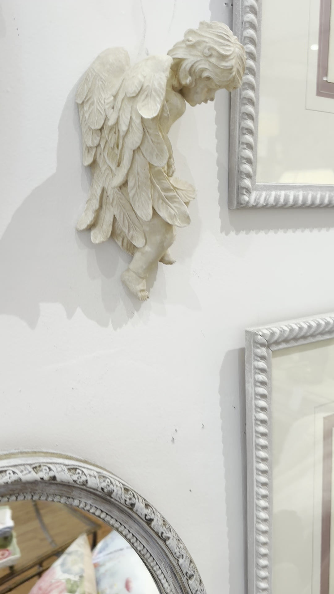 Wall decor 