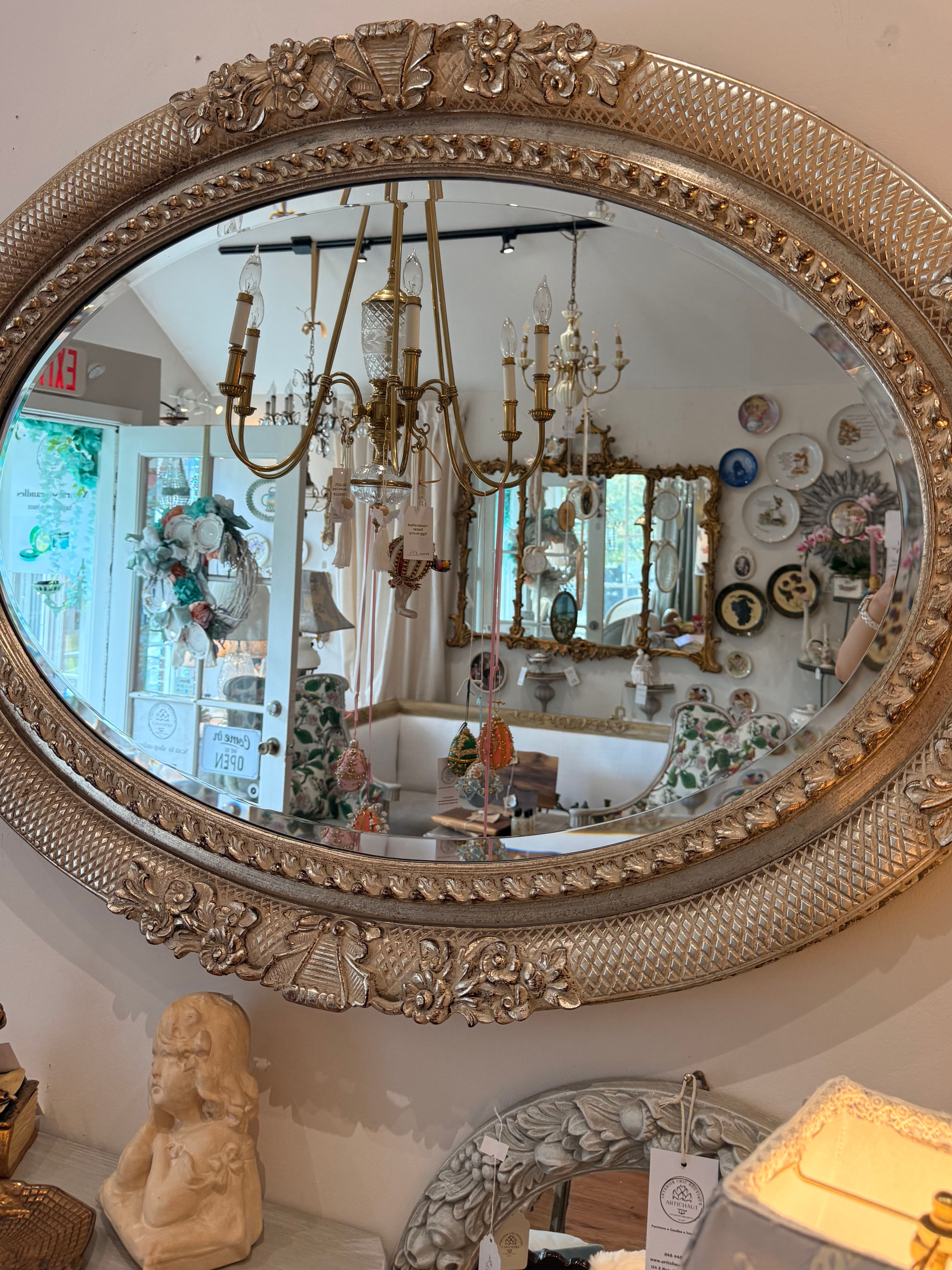 Oval mirror 