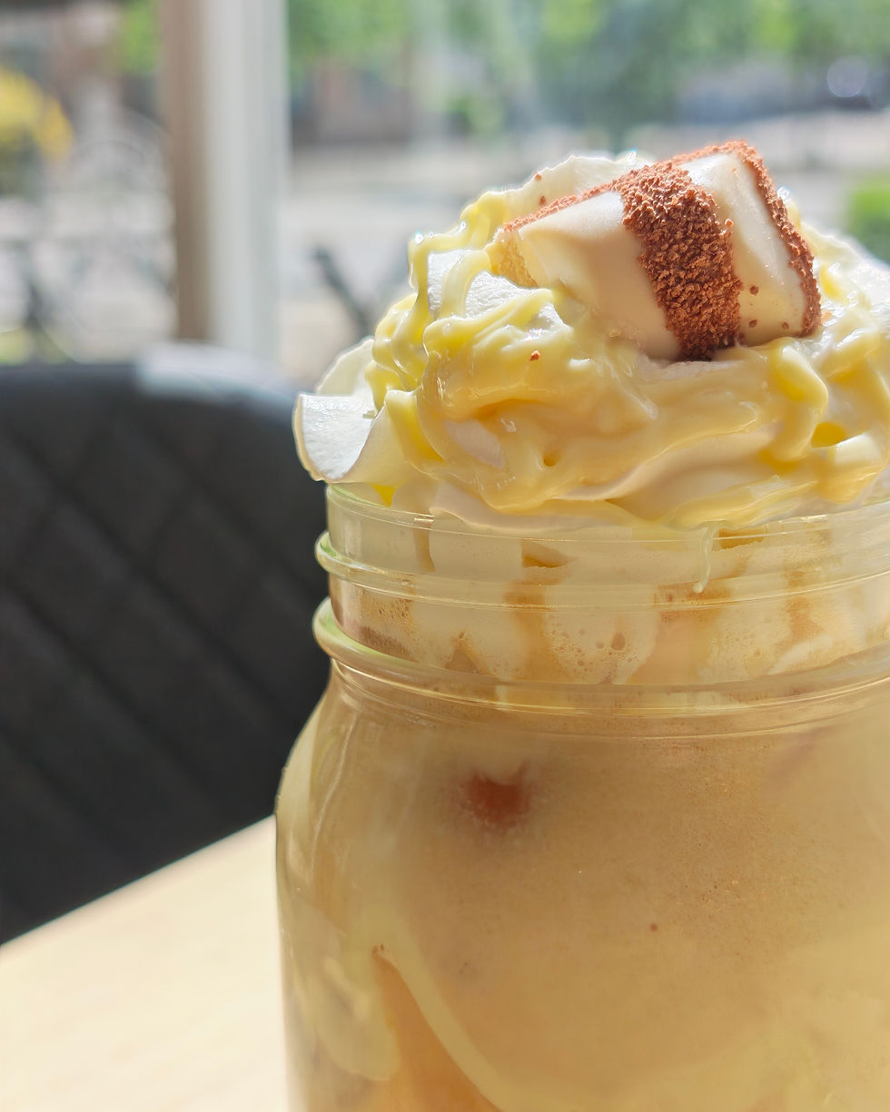 Bueno Iced Latte