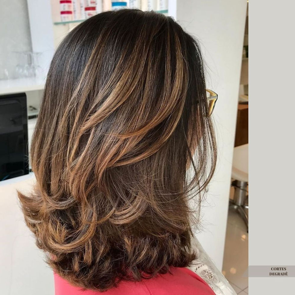 30 Cortes cabelo feminino médio em degradê / camadas