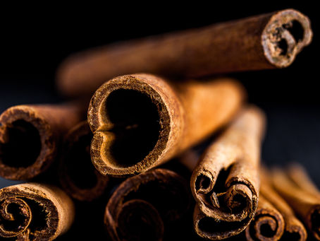Benefícios do chá e extrato de canela para saúde que você não sabia