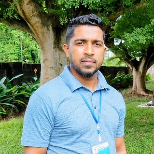 Nuwan website pic_edited.jpg